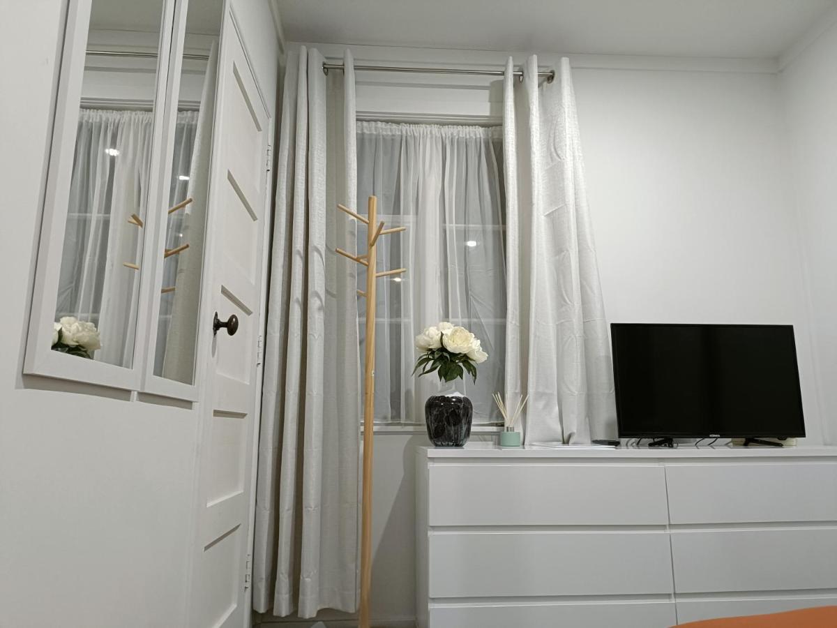 Bright & Comfy Stay In Newly Renovated Home With Parking Auckland Exterior foto